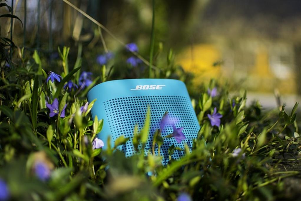 cómo conectar mi altavoz W-King a mi Bluetooth del portátil